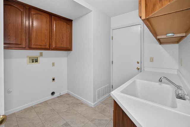 5357 Swindon Rd, Rocklin, CA 95765