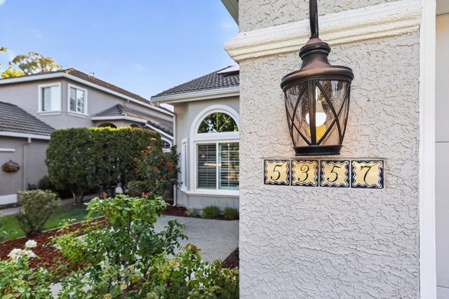 5357 Swindon Rd, Rocklin, CA 95765