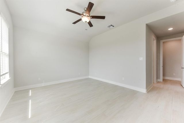 3113 Hidden Mist Drive, Texas City, TX 77510