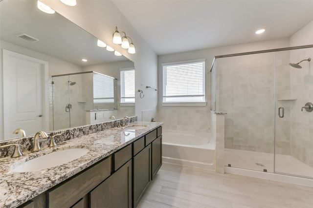 3113 Hidden Mist Drive, Texas City, TX 77510