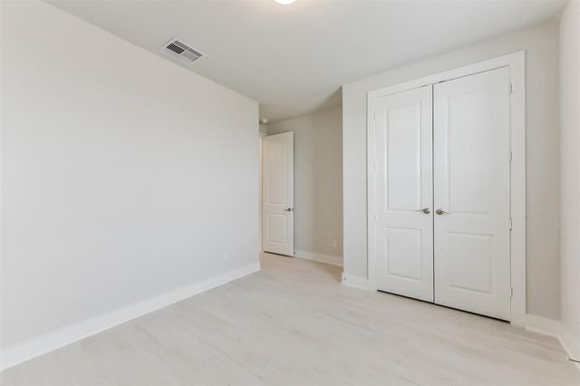 3113 Hidden Mist Drive, Texas City, TX 77510