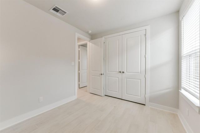 3113 Hidden Mist Drive, Texas City, TX 77510
