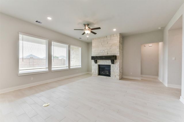 3113 Hidden Mist Drive, Texas City, TX 77510