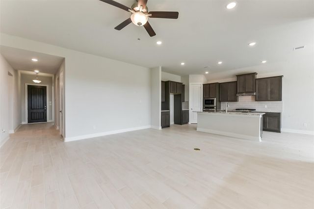 3113 Hidden Mist Drive, Texas City, TX 77510