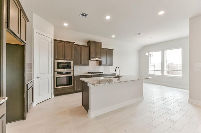 3113 Hidden Mist Drive, Texas City, TX 77510