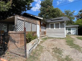 110 N Marlborough Avenue, Dallas, TX 75208