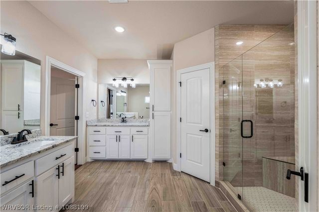 1825 Ebbing Loop, Barling, AR 72923