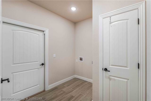 1825 Ebbing Loop, Barling, AR 72923