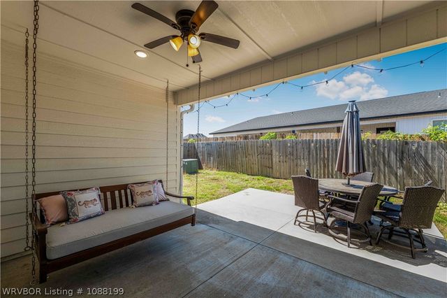 1825 Ebbing Loop, Barling, AR 72923