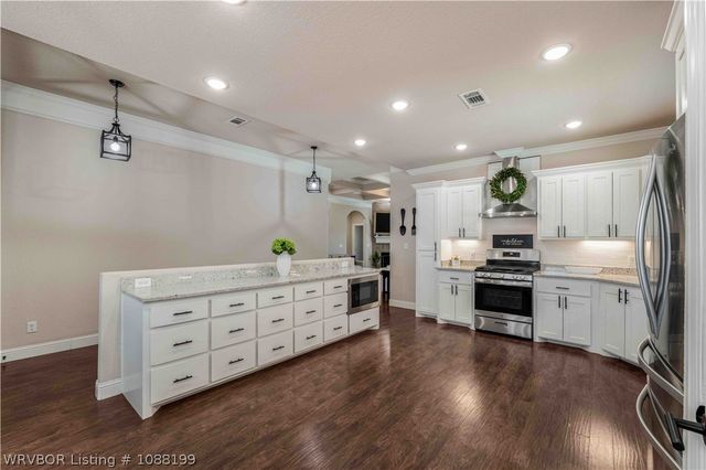 1825 Ebbing Loop, Barling, AR 72923