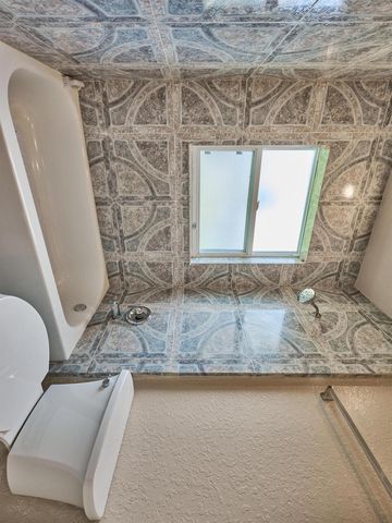 556 E Ridge Cir Circle N, Boynton Beach, FL 33435