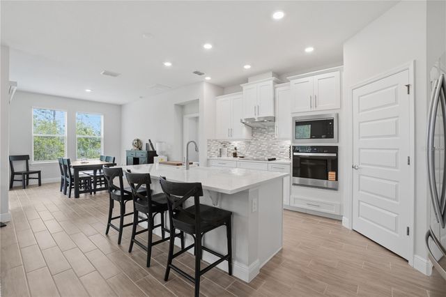 11045 HOLLOW BAY DRIVE, Winter Garden, FL 34787