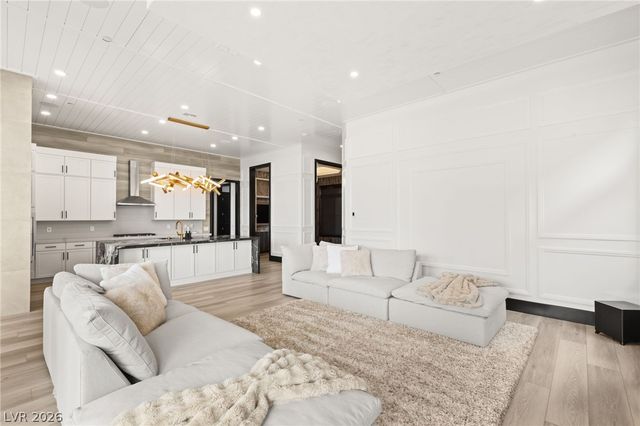 11041 Concord Valley Drive, Las Vegas, NV 89135