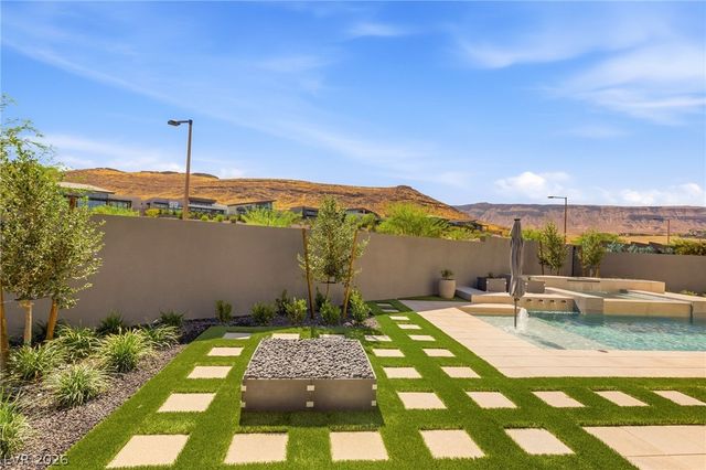 11041 Concord Valley Drive, Las Vegas, NV 89135