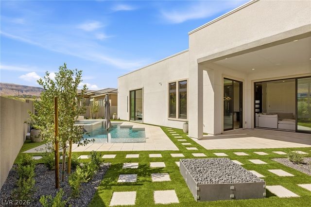 11041 Concord Valley Drive, Las Vegas, NV 89135