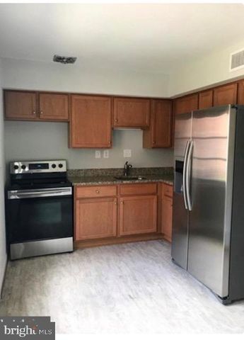 411 AMELIA ST, Fredericksburg, VA 22401