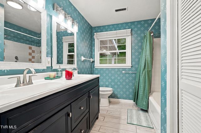 1136 West Shipley Ferry Road, Kingsport, TN 37663