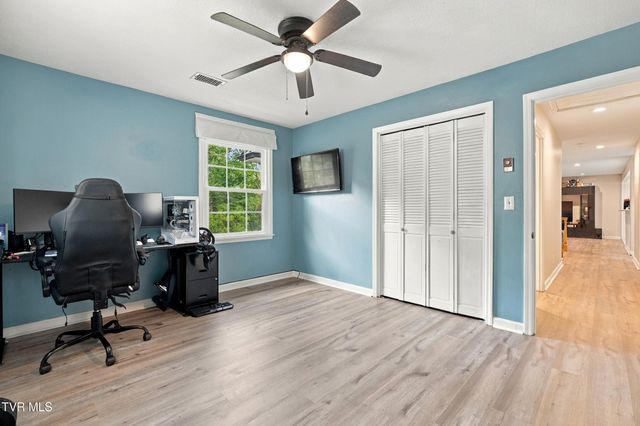 1136 West Shipley Ferry Road, Kingsport, TN 37663