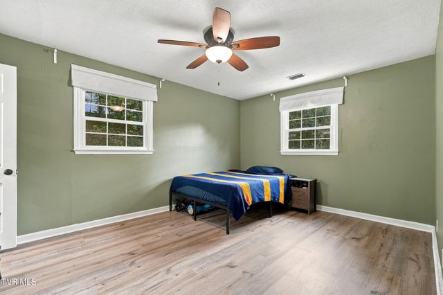 1136 West Shipley Ferry Road, Kingsport, TN 37663