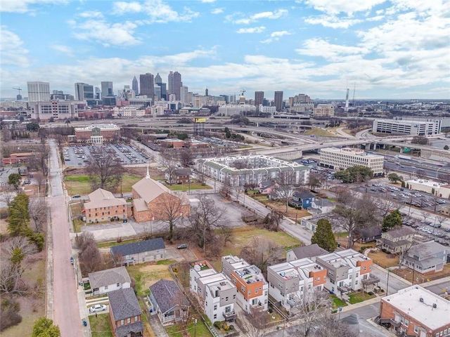 225 Crumley SW Street, Atlanta, GA 30312