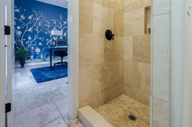 1206 W 24th Street, Houston, TX 77008