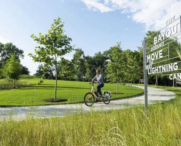 1206 W 24th Street, Houston, TX 77008