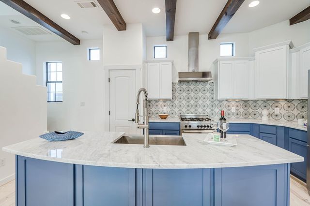 1206 W 24th Street, Houston, TX 77008