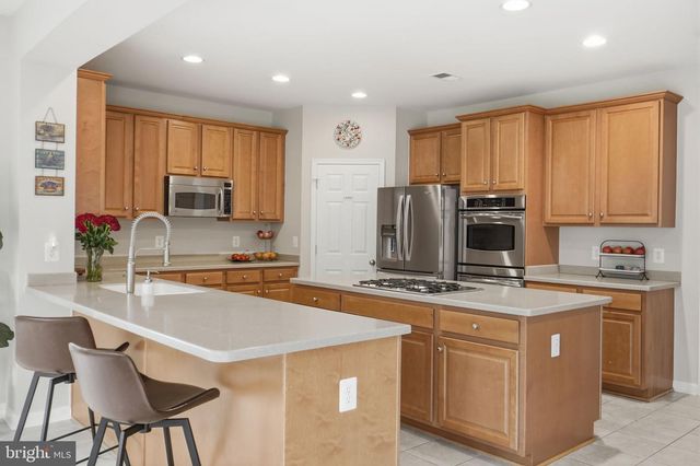 43774 BROWNBURG PL, Chantilly, VA 20152