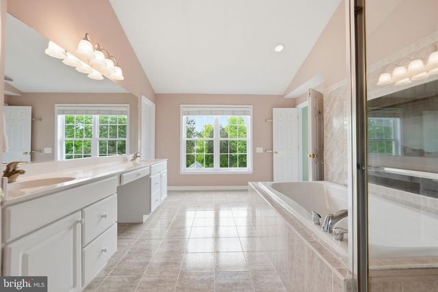43774 BROWNBURG PL, Chantilly, VA 20152
