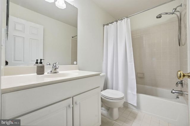 43774 BROWNBURG PL, Chantilly, VA 20152