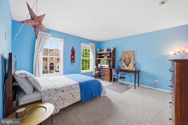 43774 BROWNBURG PL, Chantilly, VA 20152