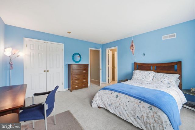 43774 BROWNBURG PL, Chantilly, VA 20152