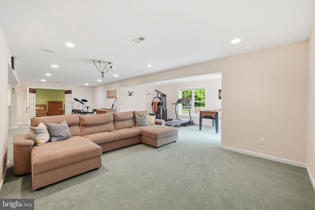 43774 BROWNBURG PL, Chantilly, VA 20152