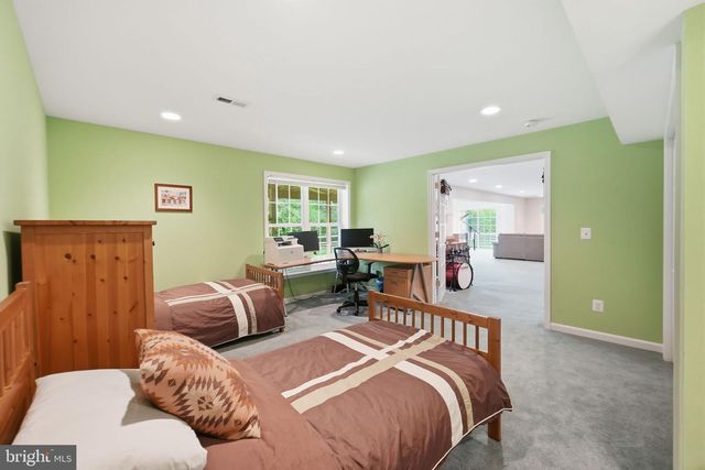43774 BROWNBURG PL, Chantilly, VA 20152