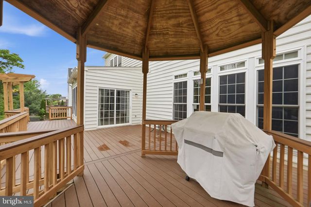 43774 BROWNBURG PL, Chantilly, VA 20152