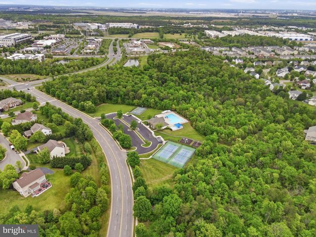 43774 BROWNBURG PL, Chantilly, VA 20152
