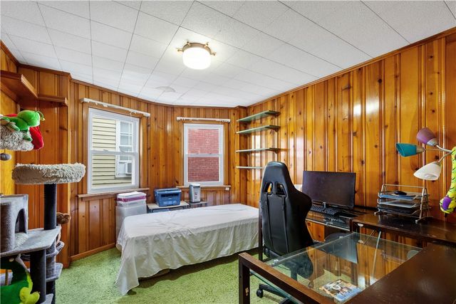 3211 JOE HAMMER SQUARE, Oakland, PA 15213