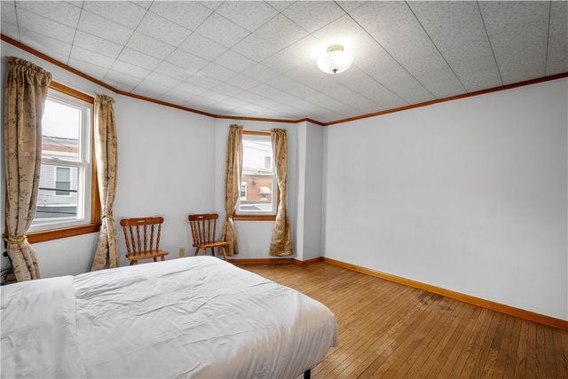 3211 JOE HAMMER SQUARE, Oakland, PA 15213