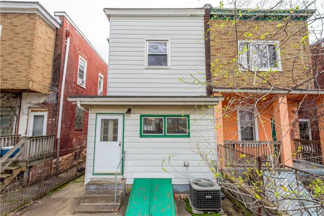 3211 JOE HAMMER SQUARE, Oakland, PA 15213