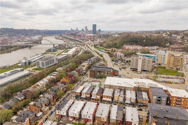 3211 JOE HAMMER SQUARE, Oakland, PA 15213