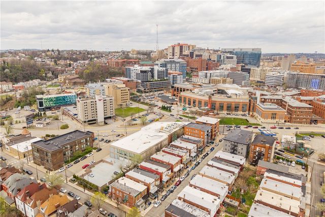3211 JOE HAMMER SQUARE, Oakland, PA 15213
