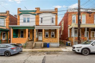 3211 JOE HAMMER SQUARE, Oakland, PA 15213