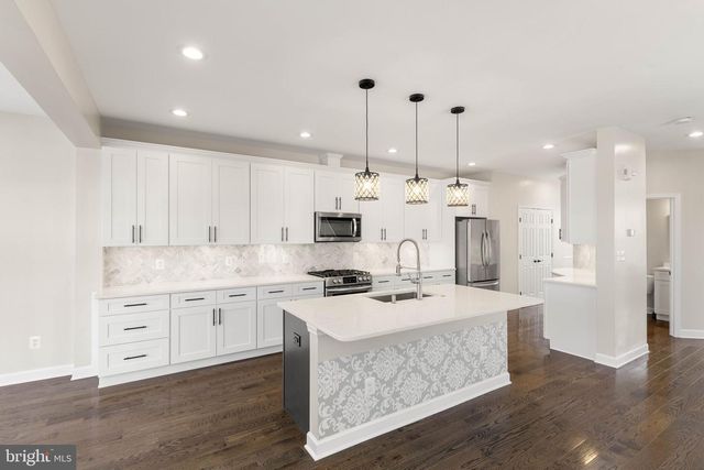 1502 TECUMSEH TER NE, Leesburg, VA 20176