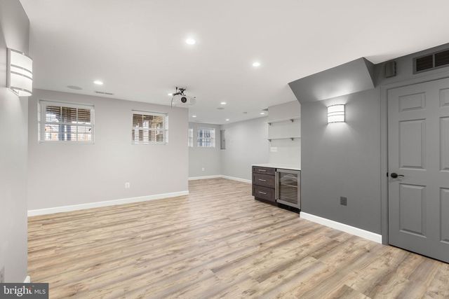 1502 TECUMSEH TER NE, Leesburg, VA 20176