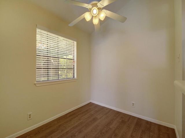 1601 Faro DR 502, Austin, TX 78741