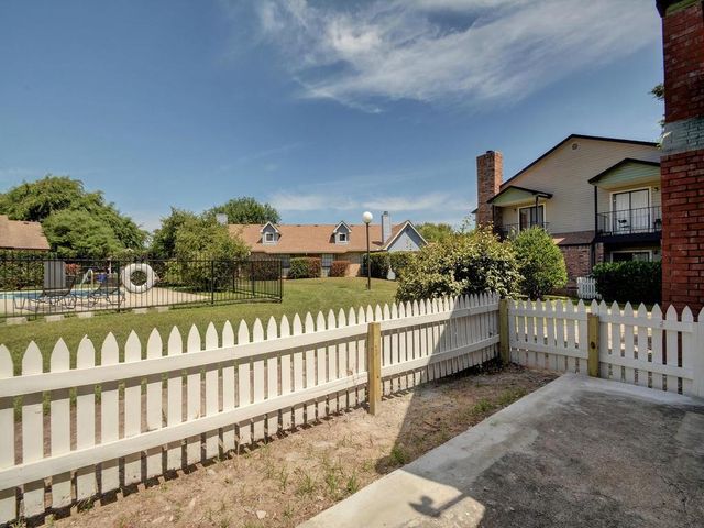 1601 Faro DR 502, Austin, TX 78741