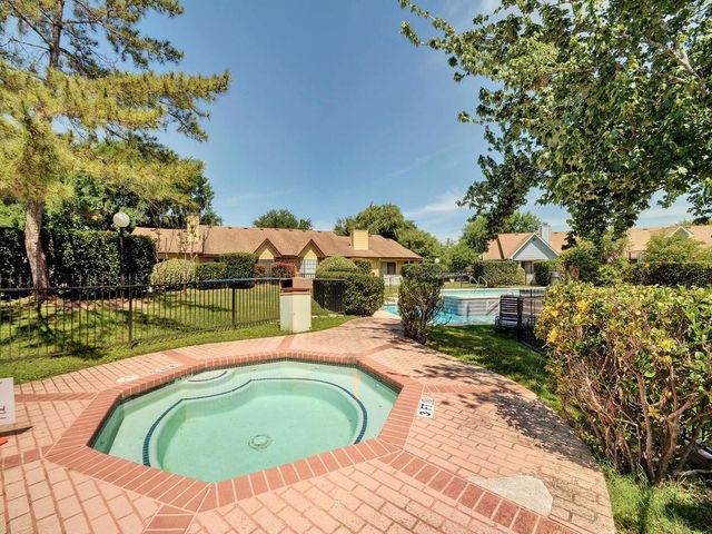 1601 Faro DR 502, Austin, TX 78741