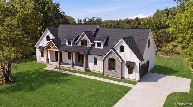 3855 Conifer Court, Burtchville, MI 48059