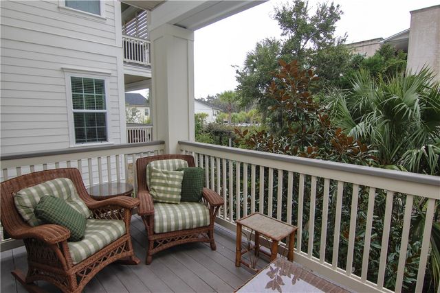 105 Gascoigne Ave 102, St Simons Island, GA 31522