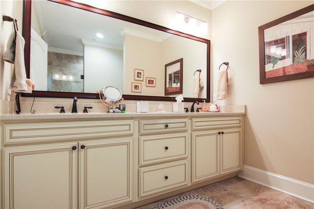 105 Gascoigne Ave 102, St Simons Island, GA 31522